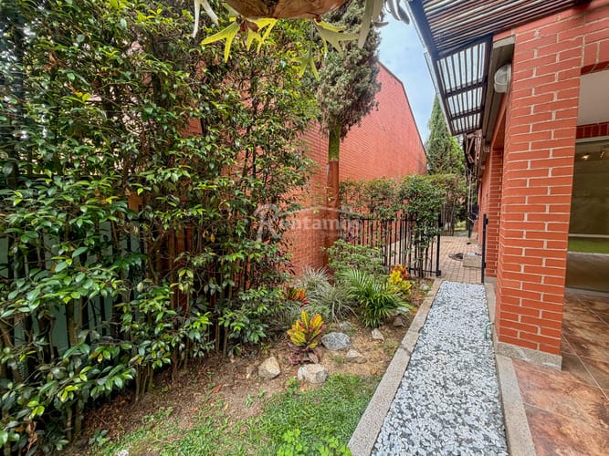 Casa de 3 alcobas en arriendo en Bosques De Zuñiga, Envigado, 250 m² · foto 7 de 24