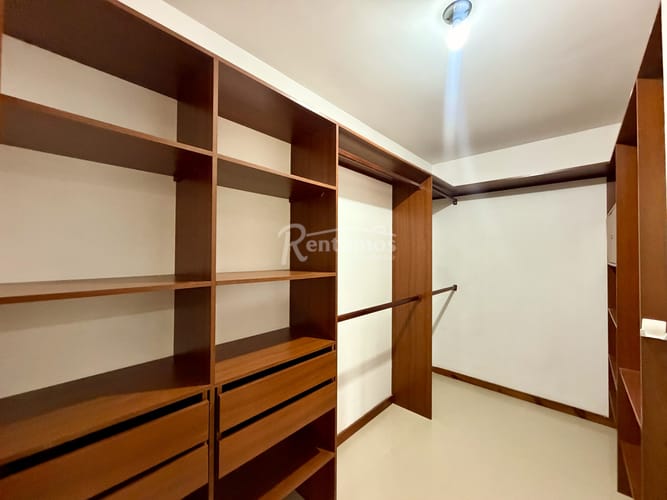 Casa de 3 alcobas en arriendo en Bosques De Zuñiga, Envigado, 250 m² · foto 15 de 24