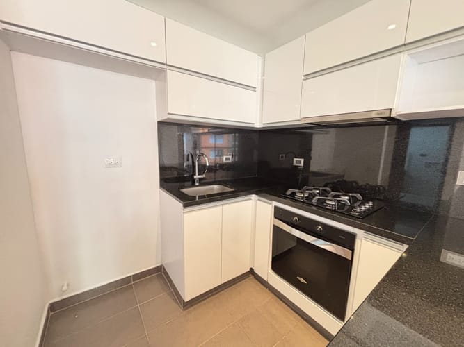 Apartamento de 2 alcobas en arriendo en Colina Campestre, Bogotá, 60 m² · foto 3 de 19