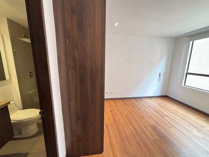 Apartamento de 2 alcobas en arriendo en Colina Campestre, Bogotá, 60 m² · foto 10 de 19