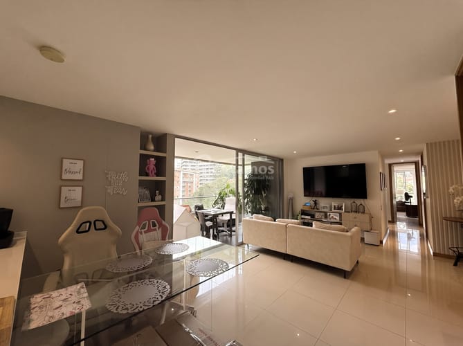 Apartamento de 3 alcobas en arriendo en El Poblado, Envigado, 123 m² · foto 3 de 21