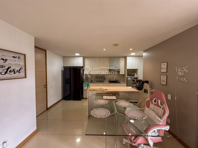 Apartamento de 3 alcobas en arriendo en El Poblado, Envigado, 123 m² · foto 5 de 21