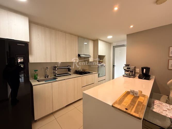 Apartamento de 3 alcobas en arriendo en El Poblado, Envigado, 123 m² · foto 6 de 21