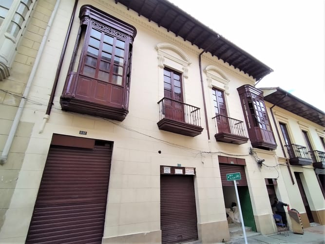 Casa de 9 alcobas en venta en La Candelaria, Bogotá, 935 m² · foto 15 de 17