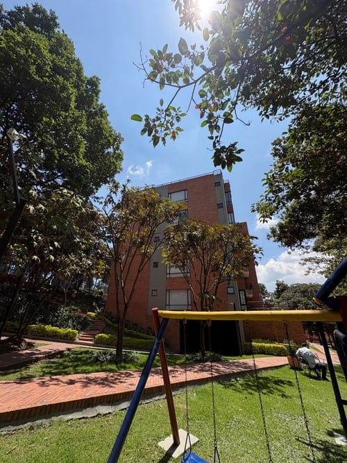 Apartamento de 4 alcobas en venta en Club De Los Lagartos, Bogotá, 245 m² · foto 7 de 20