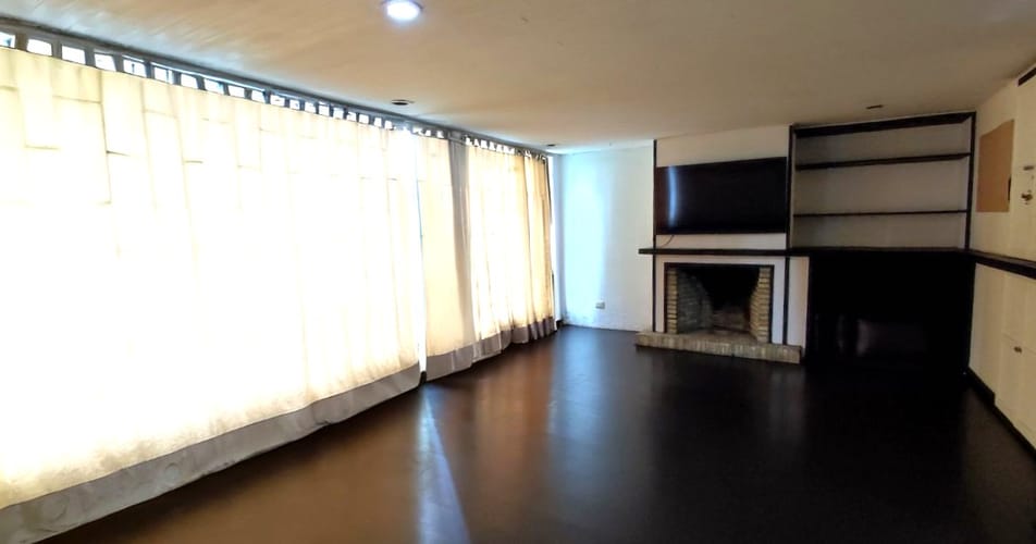Apartamento de 3 alcobas en venta en Chico Norte, Bogotá, 167 m² · foto 2 de 24