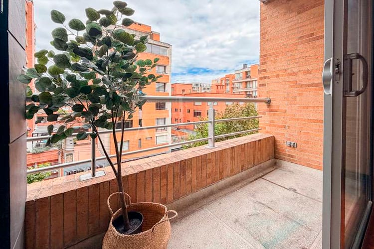 Apartamento de 1 alcoba en arriendo en Chico Norte, Bogotá, 53 m² · foto 4 de 10