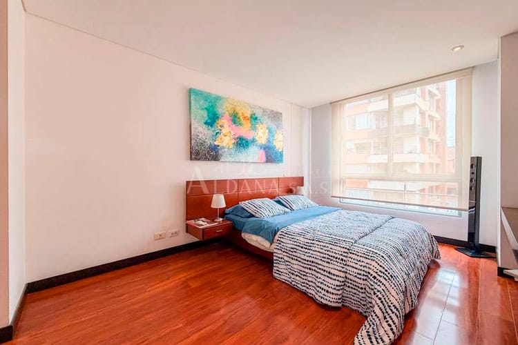 Apartamento de 1 alcoba en arriendo en Chico Norte, Bogotá, 53 m² · foto 6 de 10