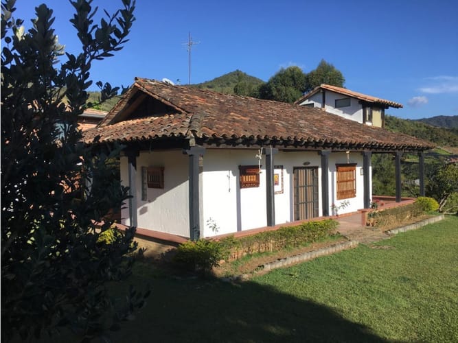 Casa de 4 alcobas en venta en El Carmen De Viboral, El Carmen de Viboral, 554 m² · foto 10 de 11