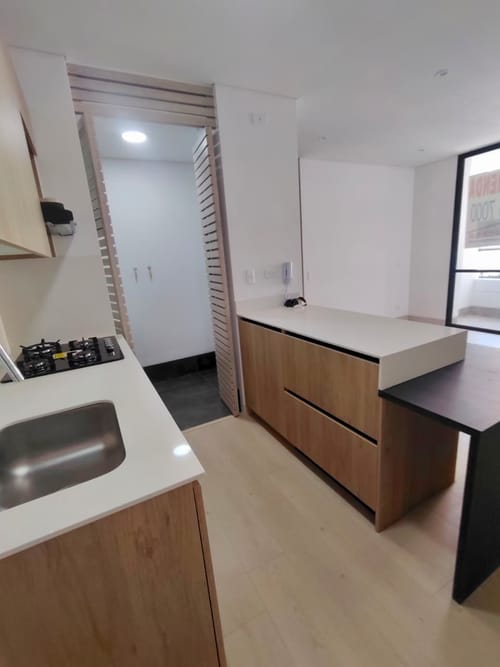 Apartamento de 2 alcobas en arriendo en Los Balsos, Medellín, 63 m² · foto 12 de 18