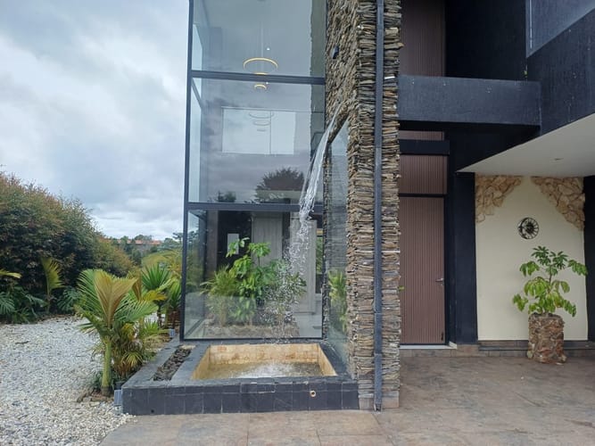Casa de 4 alcobas en arriendo en El Porvenir, Rionegro · foto 18 de 19