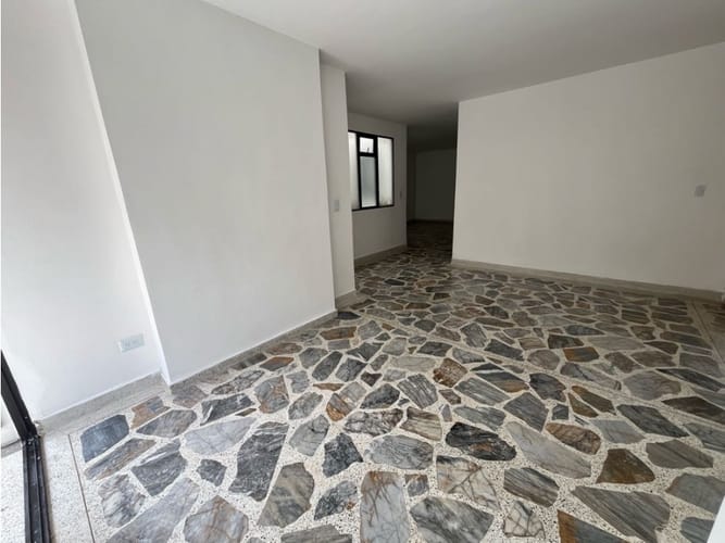 Casa de 3 alcobas en arriendo en Alcala, Envigado, 100 m² · foto 3 de 14