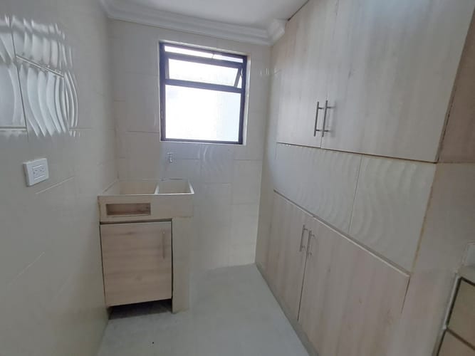 Apartamento de 4 alcobas en arriendo en Florida Nueva, Medellín, 184 m² · foto 8 de 24