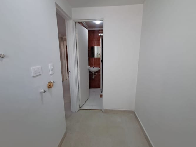 Apartamento de 4 alcobas en arriendo en Florida Nueva, Medellín, 184 m² · foto 9 de 24