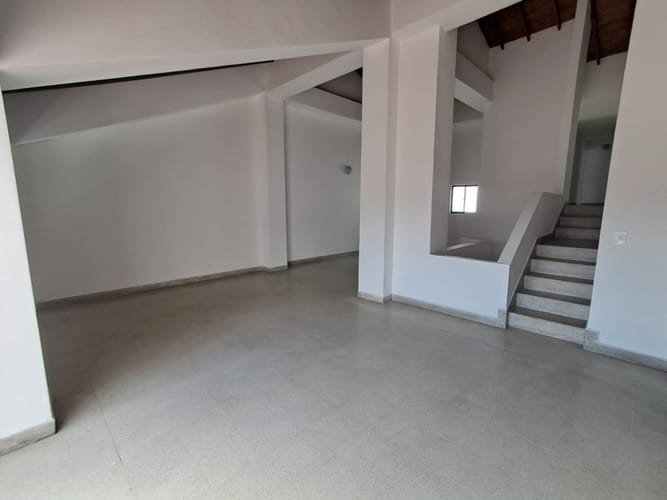 Apartamento de 4 alcobas en arriendo en Florida Nueva, Medellín, 184 m² · foto 13 de 24