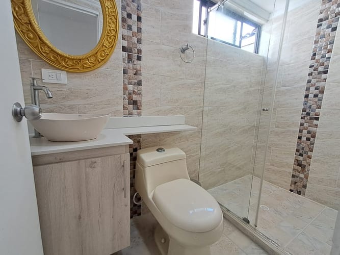 Apartamento de 4 alcobas en arriendo en Florida Nueva, Medellín, 184 m² · foto 19 de 24