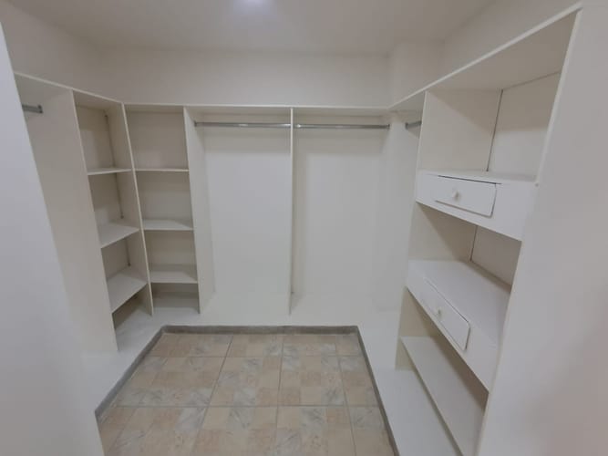 Apartamento de 4 alcobas en arriendo en Florida Nueva, Medellín, 184 m² · foto 22 de 24