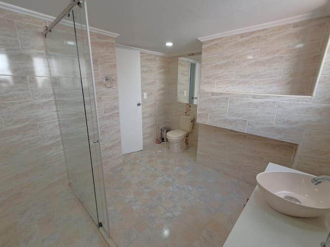 Apartamento de 4 alcobas en arriendo en Florida Nueva, Medellín, 184 m² · foto 23 de 24