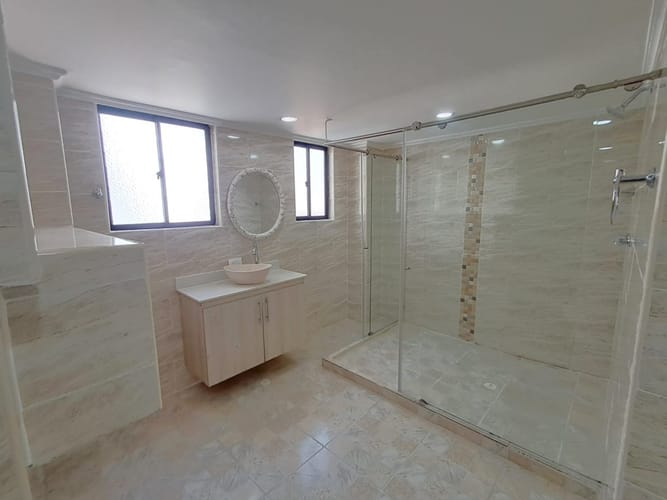 Apartamento de 4 alcobas en arriendo en Florida Nueva, Medellín, 184 m² · foto 24 de 24