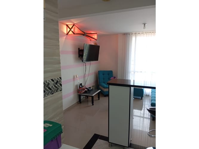 Apartamento de 2 alcobas en venta en Las Palmas, Ricaurte, 54 m² · foto 3 de 12