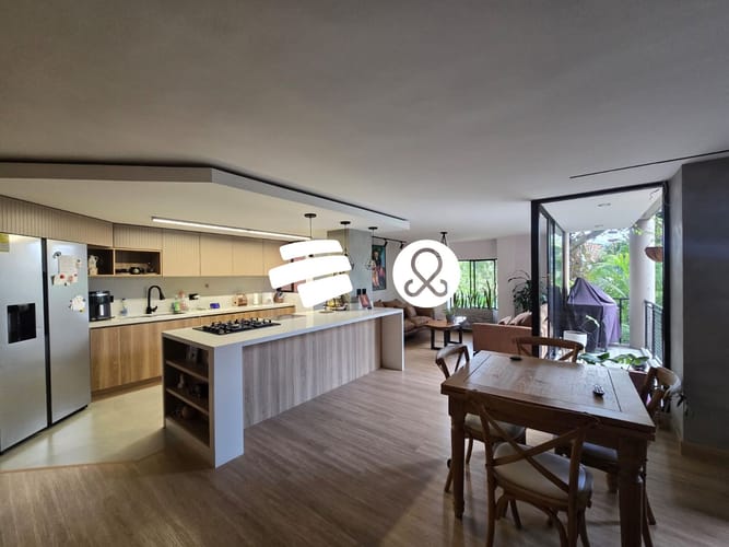 Apartamento de 3 alcobas en venta en Zona Centro, Envigado, 127 m² · foto 12 de 24