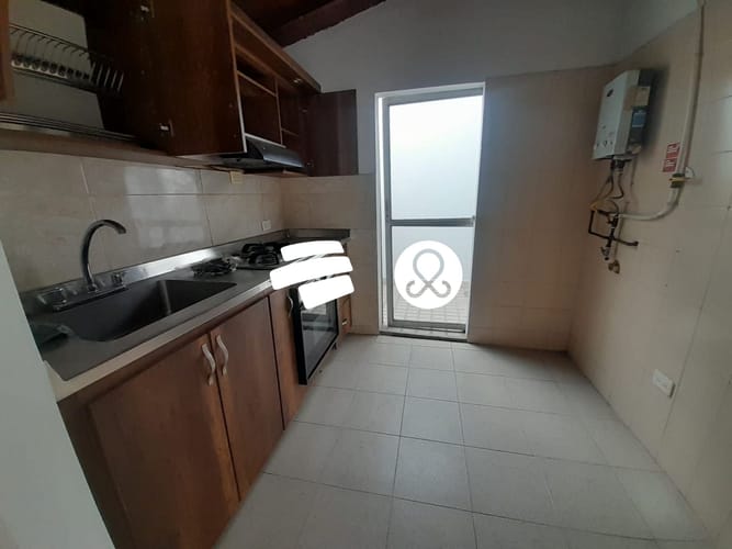 Apartamento de 3 alcobas en venta en Entreamigos, Sabaneta, 93 m² · foto 3 de 16