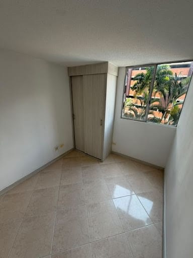 Apartamento de 3 alcobas en arriendo en Camino Verde, Envigado, 65 m² · foto 4 de 12