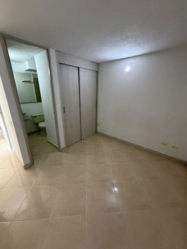 Apartamento de 3 alcobas en arriendo en Camino Verde, Envigado, 65 m² · foto 7 de 12