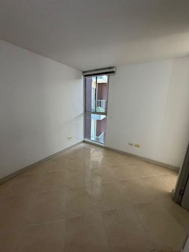 Apartamento de 3 alcobas en arriendo en Camino Verde, Envigado, 65 m² · foto 11 de 12