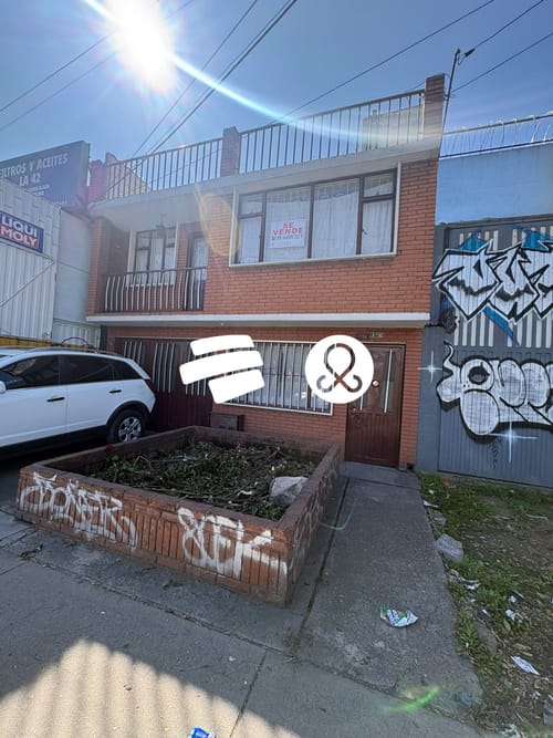 Casa de 6 alcobas en venta en Primavera Occidental - Puente Aranda, Bogotá, 252 m² · foto 2 de 24