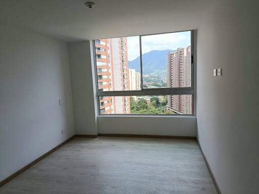 Apartamento de 3 alcobas en arriendo en Suramérica, Itagüí, 82 m² · foto 7 de 18