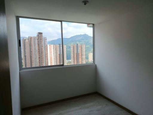 Apartamento de 3 alcobas en arriendo en Suramérica, Itagüí, 82 m² · foto 11 de 18