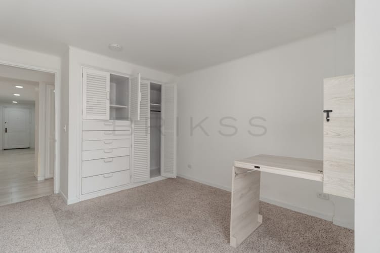 Apartamento de 4 alcobas en venta en La Carolina, Bogotá, 190 m² · foto 7 de 20