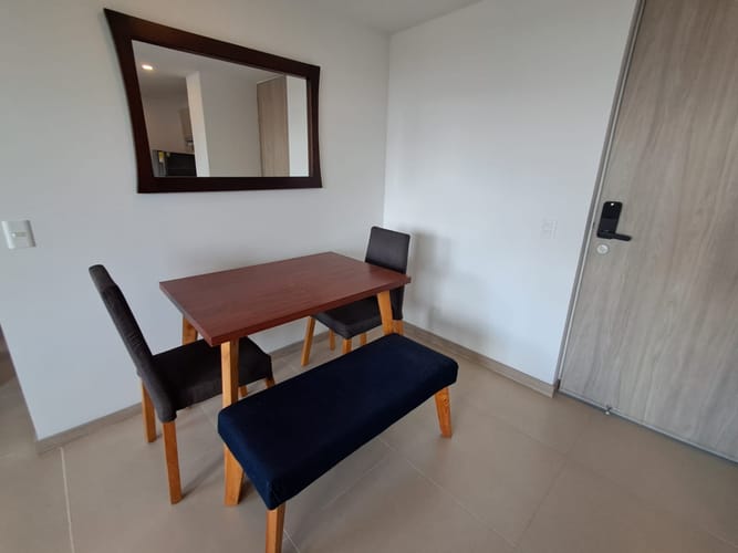 Apartamento de 2 alcobas en arriendo en Los Colegios, Rionegro, 68 m² · foto 2 de 16