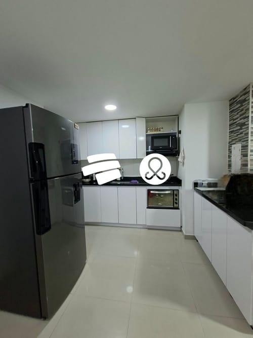 Apartamento de 3 alcobas en venta en Cabañitas, Bello, 74 m² · foto 2 de 15
