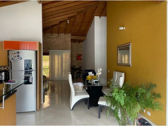 Casa de 3 alcobas en venta en Pan De Azucar, Sabaneta, 190 m² · foto 3 de 13