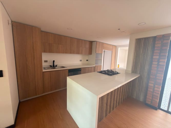 Casa de 3 alcobas en venta en Cr Oikos, Chía, 200 m² · foto 1 de 24