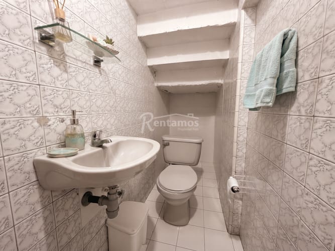 Casa de 7 alcobas en venta en Belén Fatima, Medellín, 400 m² · foto 3 de 23