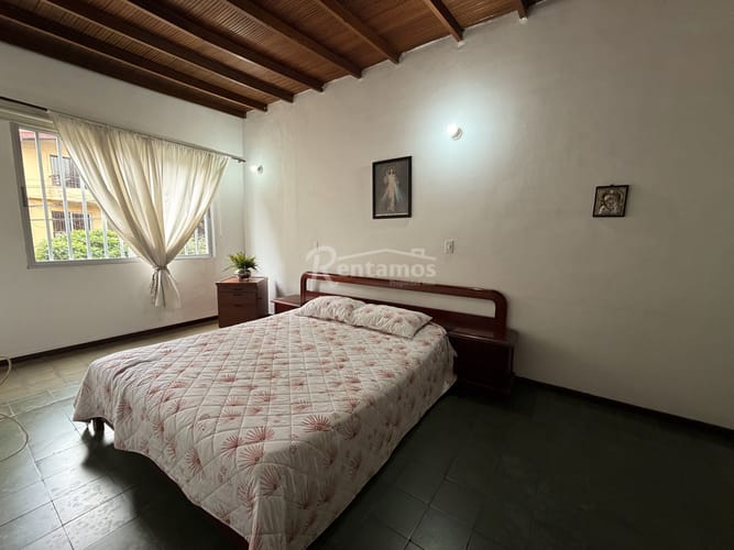 Casa de 7 alcobas en venta en Belén Fatima, Medellín, 400 m² · foto 14 de 23