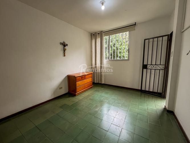 Casa de 7 alcobas en venta en Belén Fatima, Medellín, 400 m² · foto 16 de 23