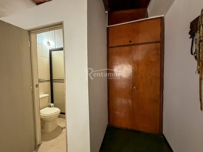 Casa de 7 alcobas en venta en Belén Fatima, Medellín, 400 m² · foto 19 de 23