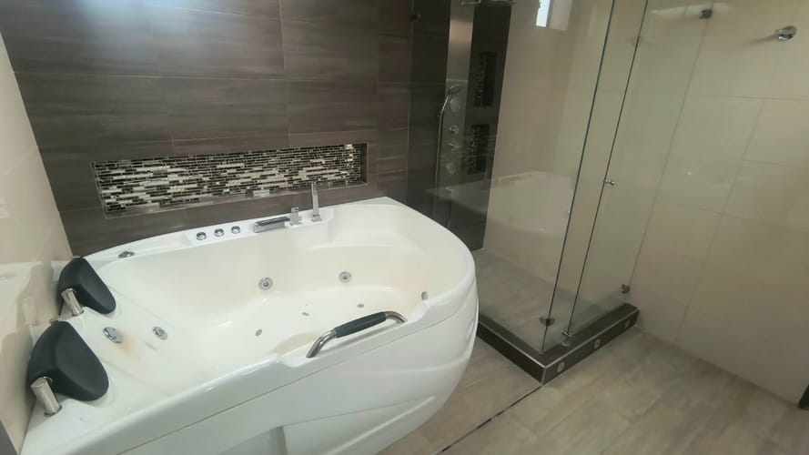 Casa de 3 alcobas en venta en Cr Cortijo De Serrezuela, Mosquera, 127 m² · foto 11 de 24