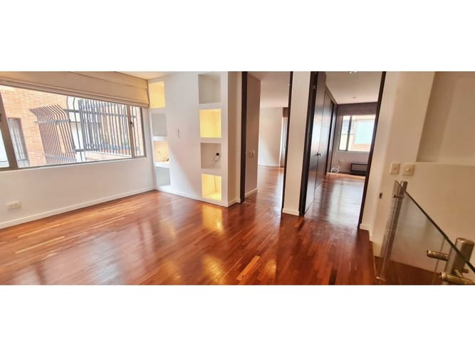 Apartamento de 3 alcobas en arriendo en Chico, Bogotá, 230 m² · foto 10 de 24