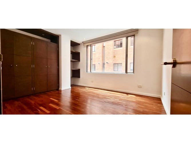 Apartamento de 3 alcobas en arriendo en Chico, Bogotá, 230 m² · foto 23 de 24