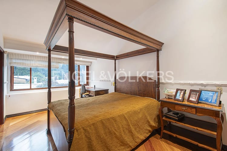 Casa de 4 alcobas en venta en Santa Ana, Bogotá, 620 m² · foto 18 de 21