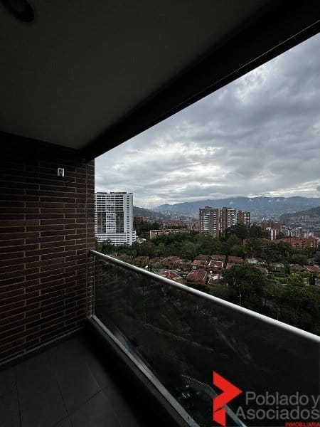 Apartamento de 2 alcobas en arriendo en Loma Del Chocho, Envigado, 91 m² · foto 9 de 12