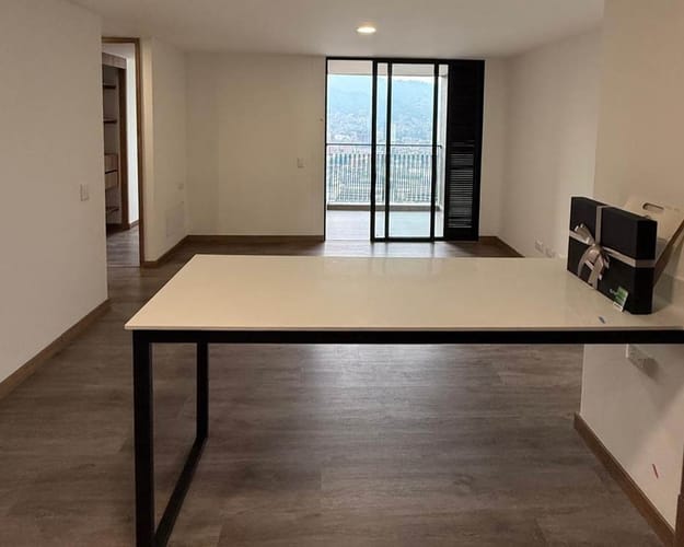 Apartamento de 2 alcobas en arriendo en Mugá, Envigado, 62 m² · foto 3 de 10