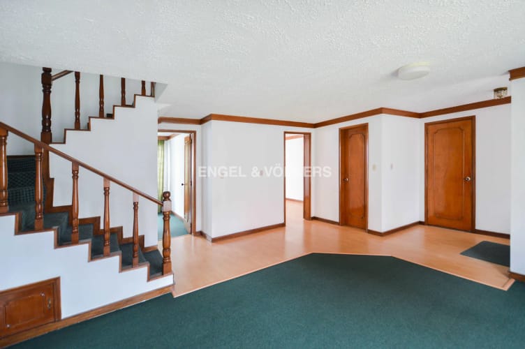 Casa de 4 alcobas en venta en Cedritos, Bogotá, 244 m² · foto 2 de 19