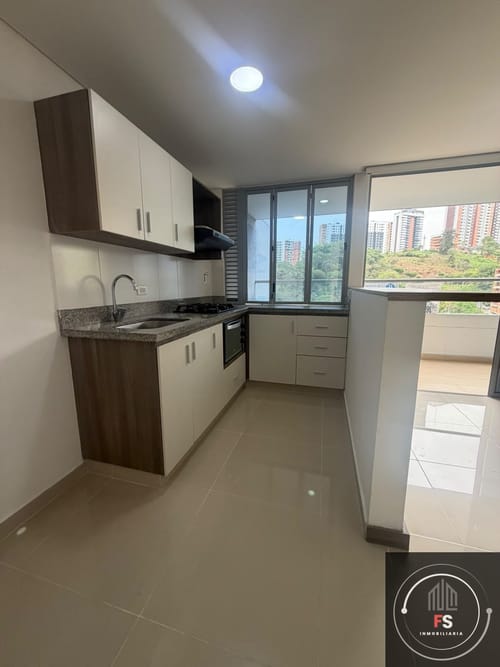 Apartamento de 3 alcobas en arriendo en Las Lomitas, Sabaneta, 90 m² · foto 3 de 24