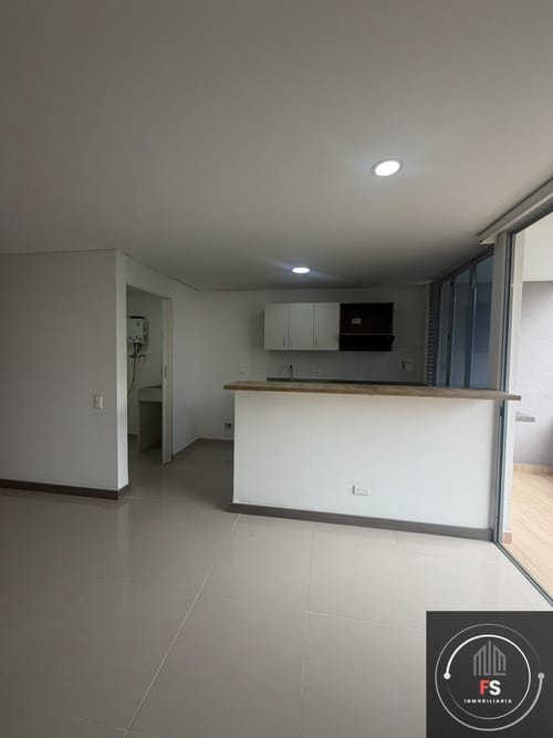 Apartamento de 3 alcobas en arriendo en Las Lomitas, Sabaneta, 90 m² · foto 8 de 24